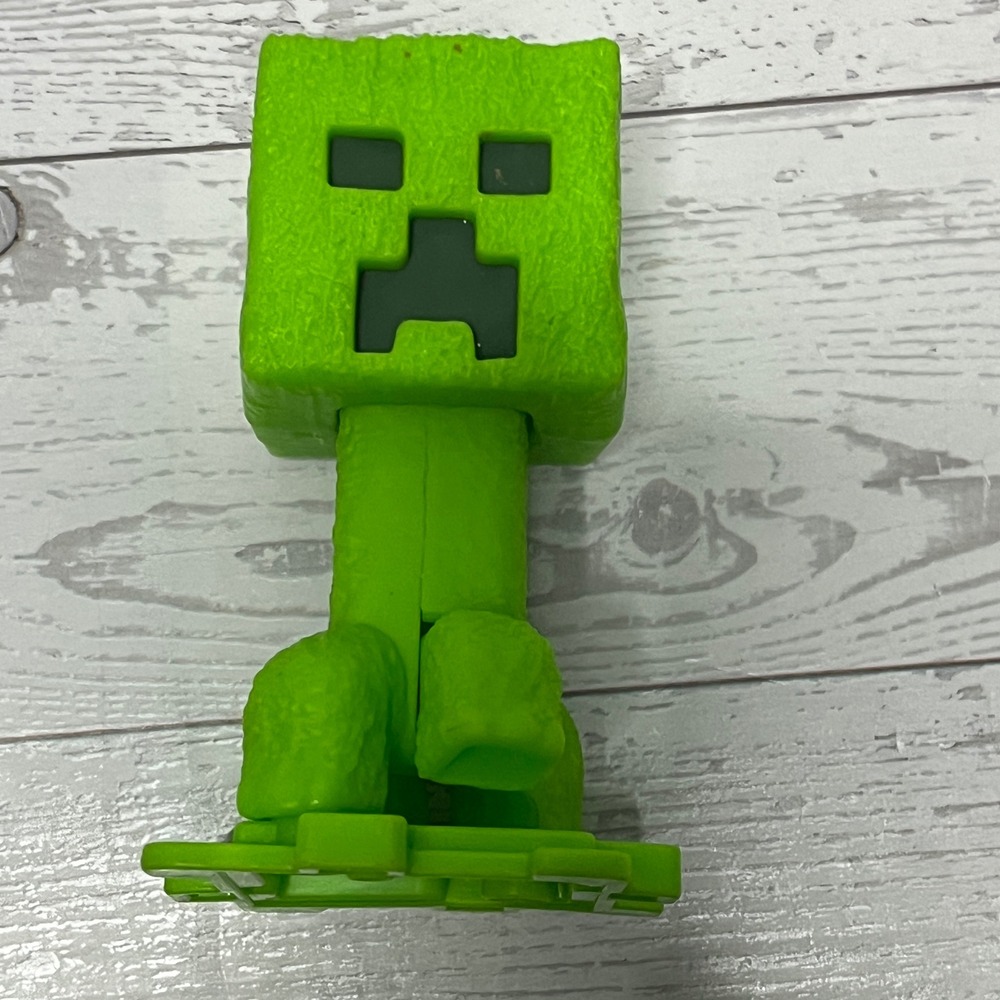 Minecraft Creeper Green Figure 2025 McDonald's Happy Meal Toy Mojang WB
